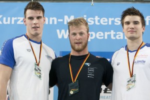 Finale DKM Siegerehrung 100m Freistil Männer. *** Philipp Wolf; Steffen Deibler; Marius Kusch